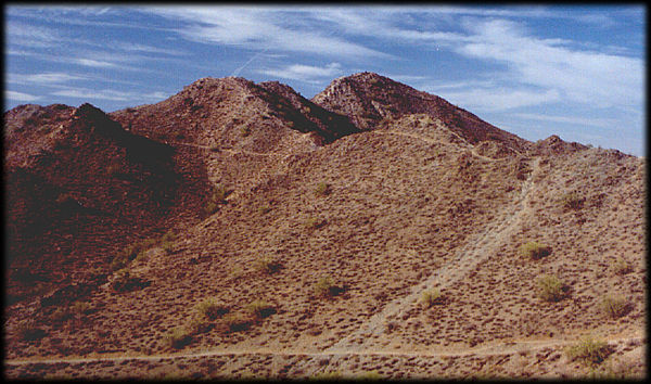 Shadow Mountain es un muy buen lugar para una caminata ligera en Phoenix Arizona.