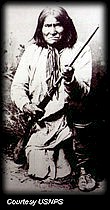 Geronimo -- lder de los Apaches Chiricahua, en 1884.